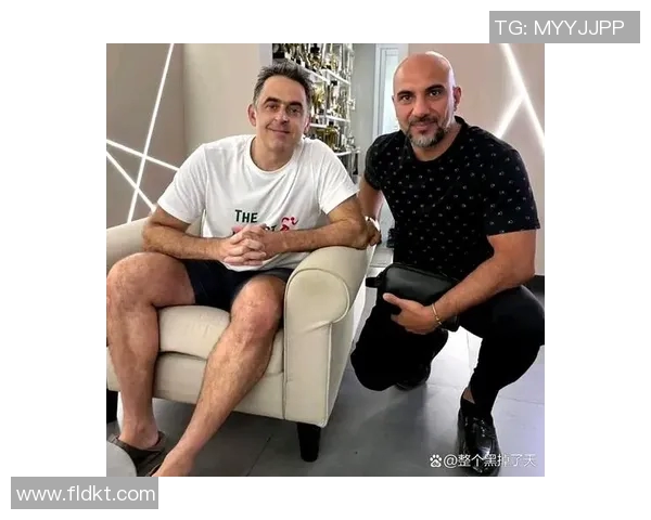 足球明星社交媒体发文引发热议引争论球迷反应不一